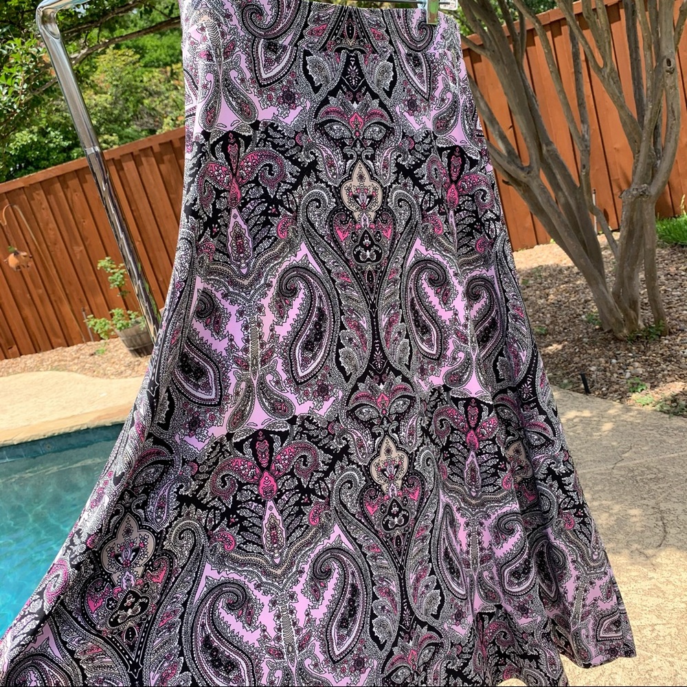 ✨Y2K PAISLEY PINK MAXI SKIRT✨